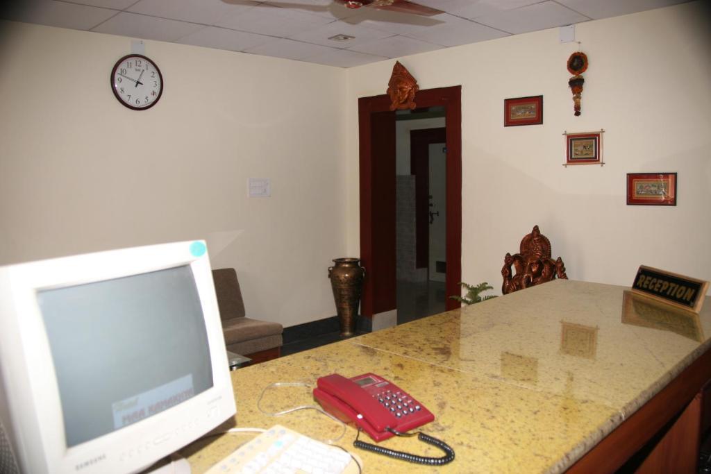 Hotel Maa Kamakhya Puri Buitenkant foto